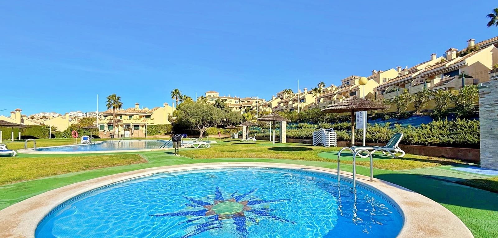 2 Zimmer Haus zu verkaufen in Orihuela Costa - 215.000 € (Ref: 9684046)