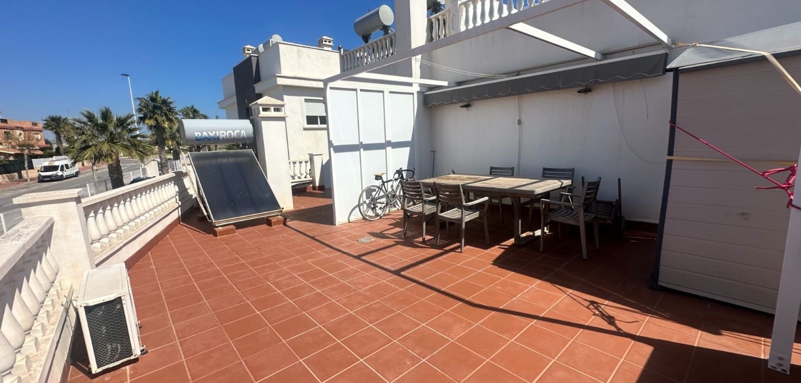 2 bedroom Bungalow for sale in Torrevieja with pool - € 199,500 (Ref: 9684047)
