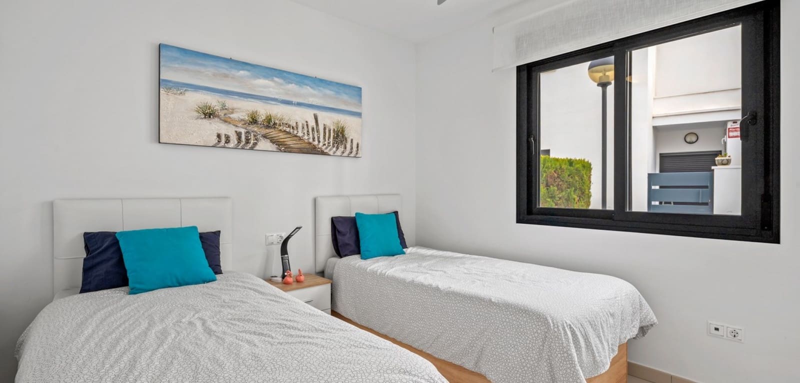 2 bedroom Apartment for sale in Villamartin with pool - € 234,900 (Ref: 9684048)