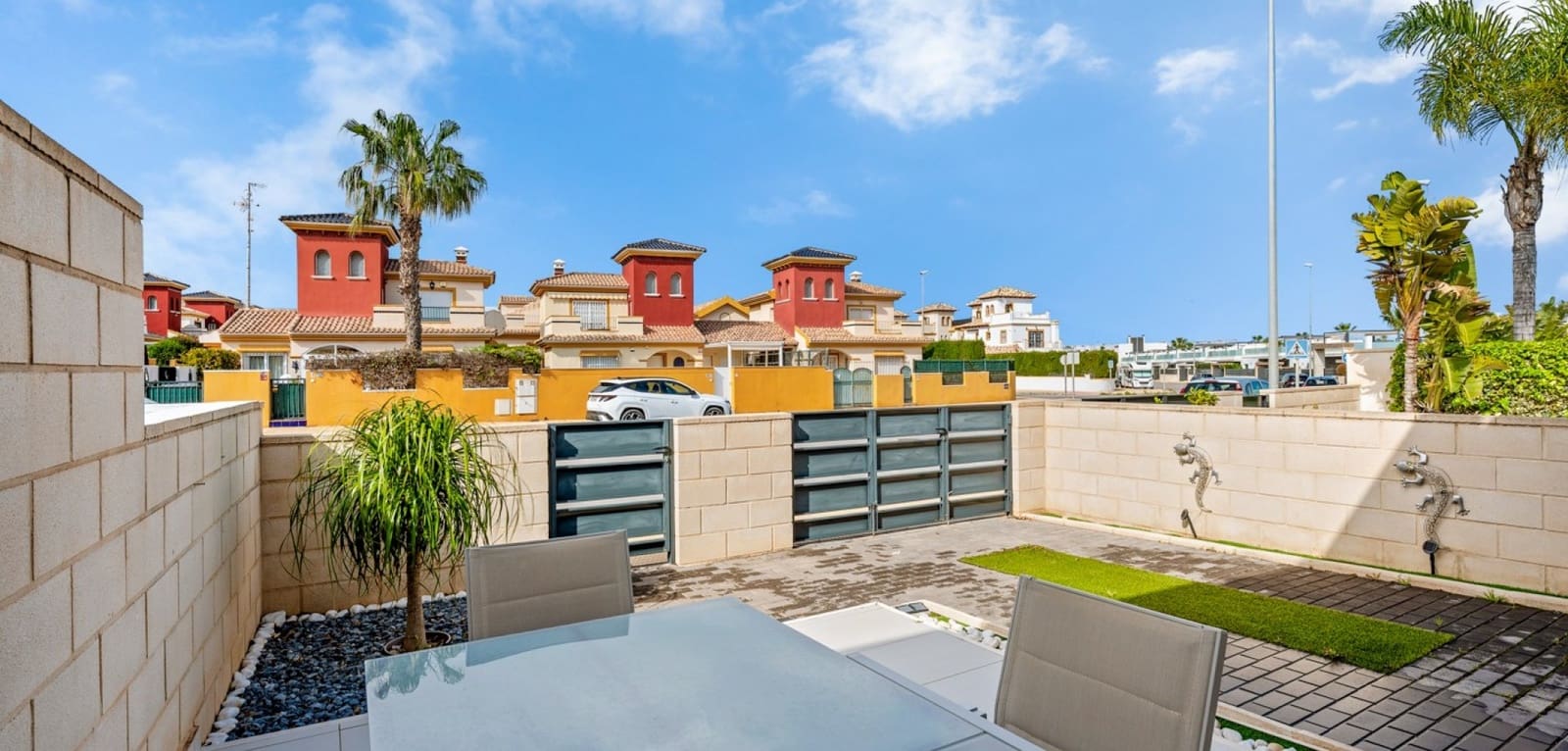 2 bedroom Apartment for sale in Villamartin with pool - € 234,900 (Ref: 9684048)