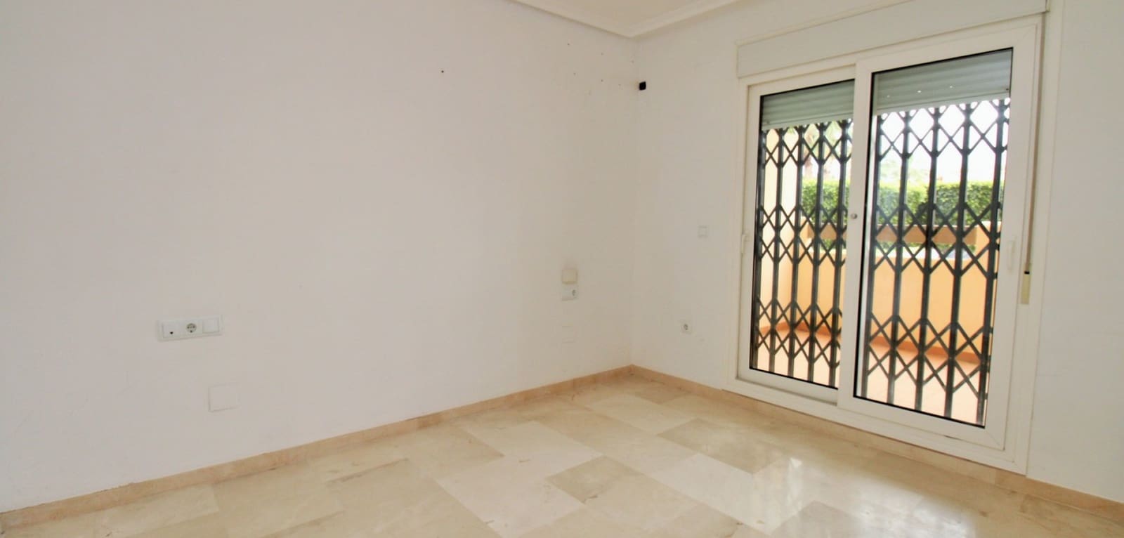 2 slaapkamer Appartement te koop in Playa Flamenca met zwembad - € 169.000 (Ref: 9684049)
