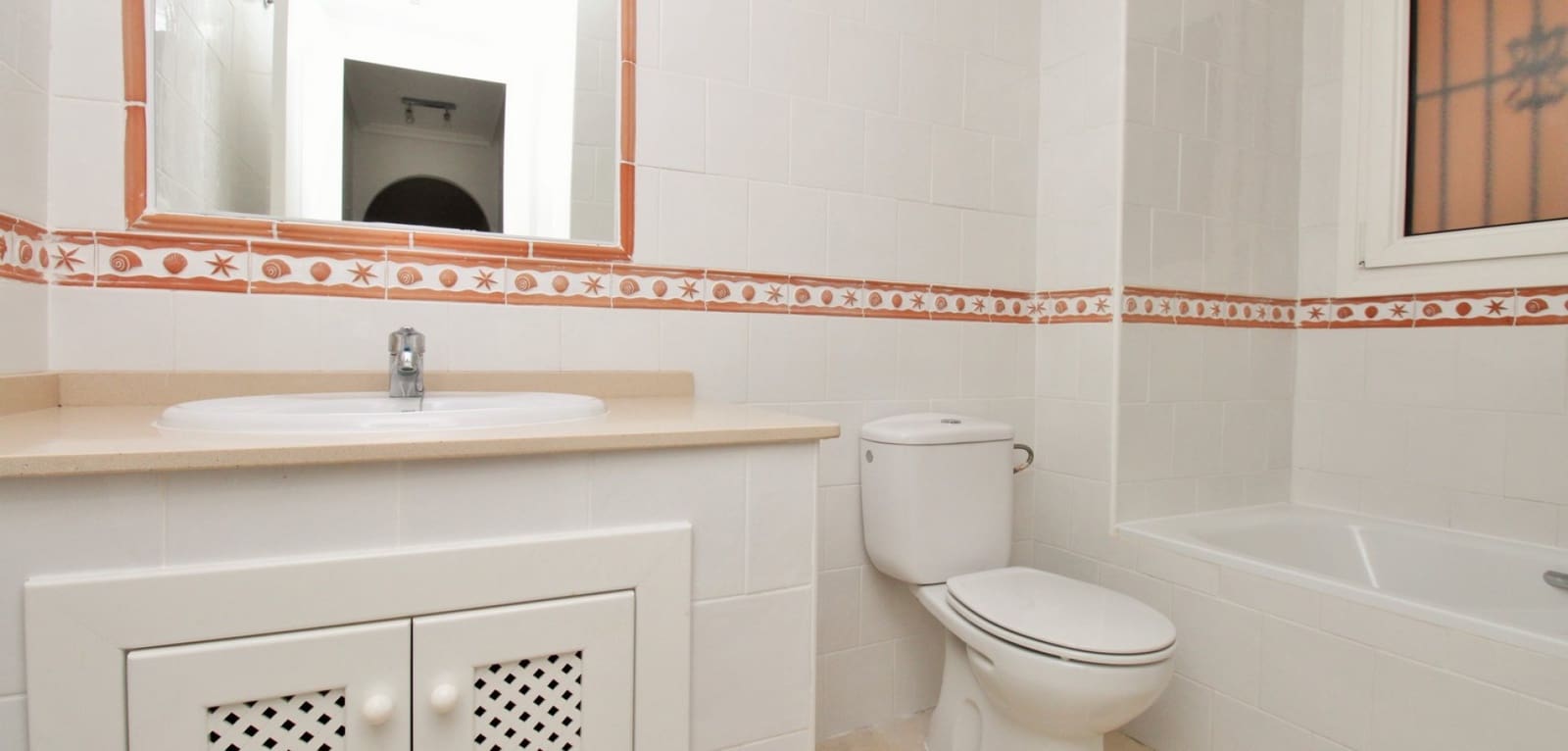 2 slaapkamer Appartement te koop in Playa Flamenca met zwembad - € 169.000 (Ref: 9684049)