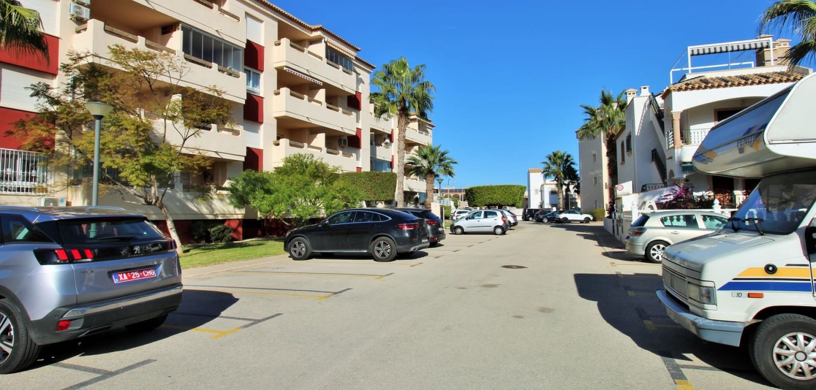 2 slaapkamer Appartement te koop in Playa Flamenca met zwembad - € 169.000 (Ref: 9684049)