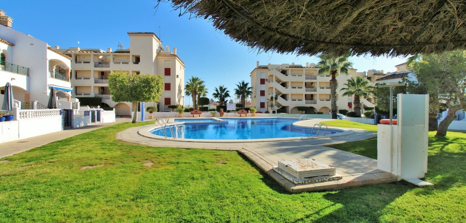 2 slaapkamer Appartement te koop in Playa Flamenca met zwembad - € 169.000 (Ref: 9684049)