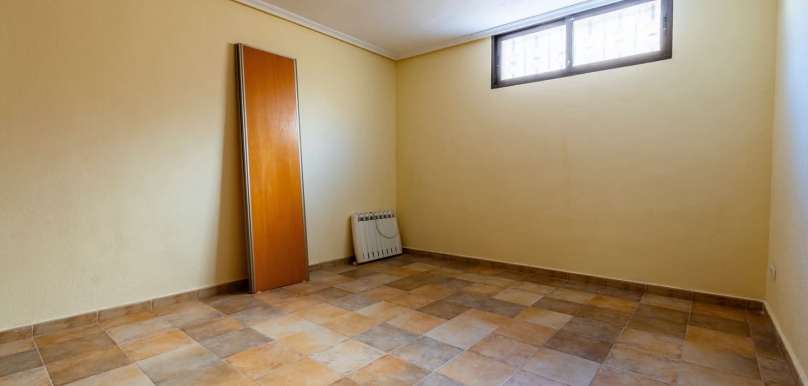 6 slaapkamer Villa te koop in Villamartin met zwembad - € 365.000 (Ref: 9687363)