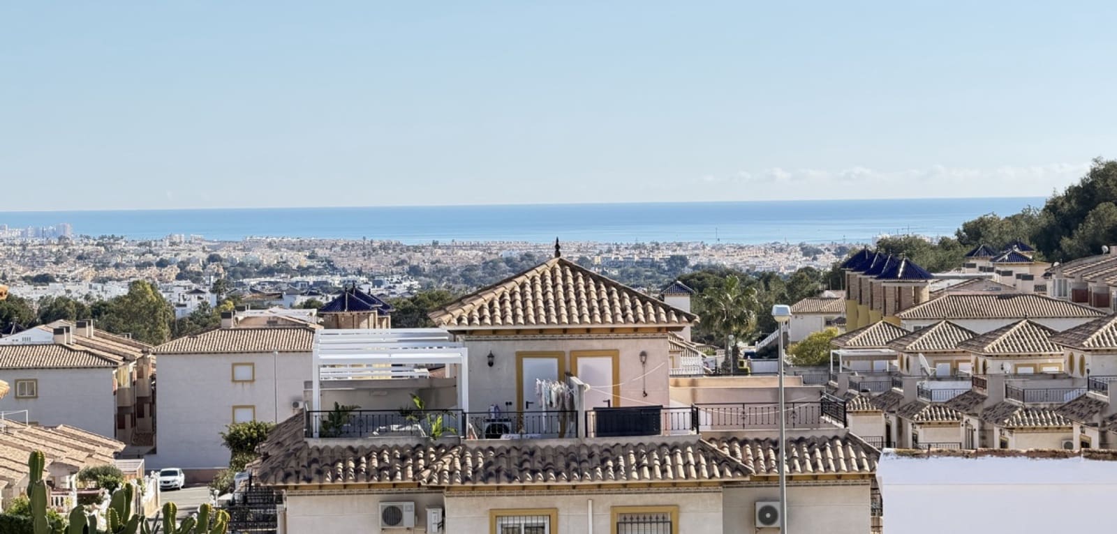 3 slaapkamer Villa te koop in Villamartin met zwembad - € 399.000 (Ref: 9691334)