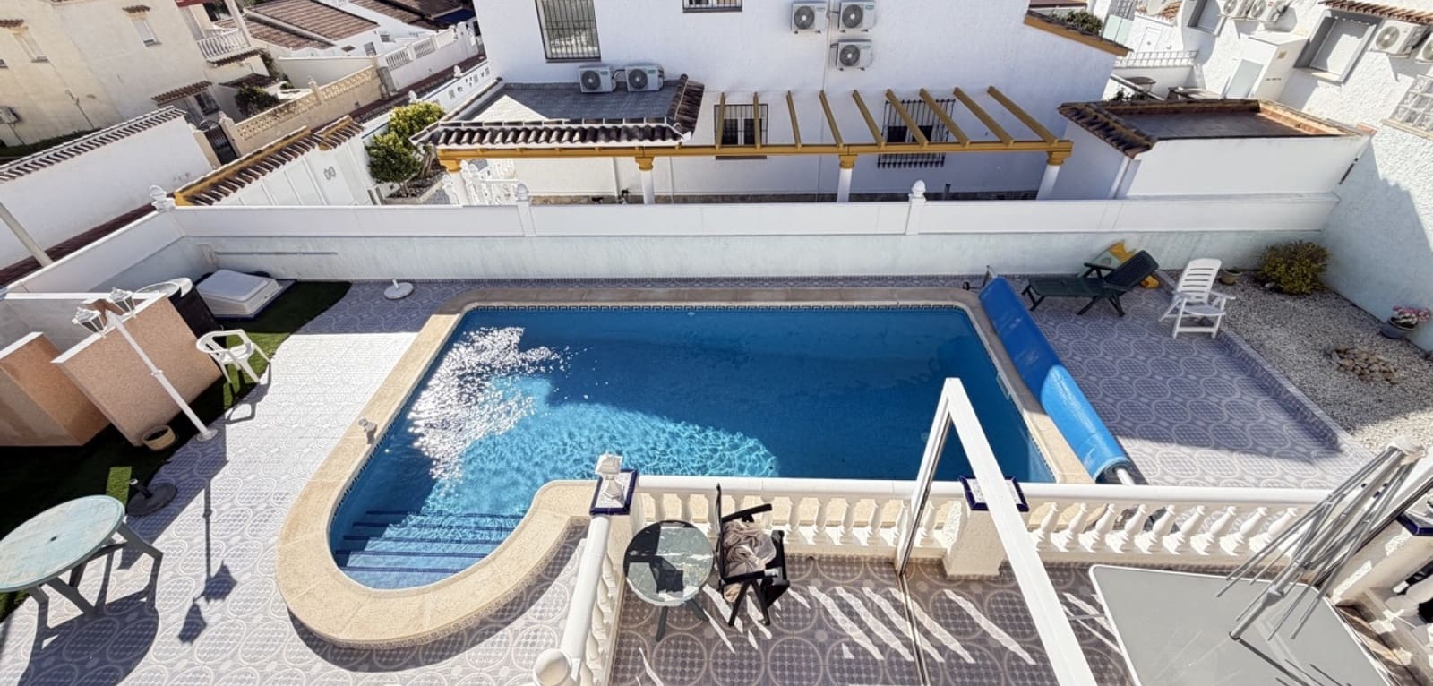 3 slaapkamer Villa te koop in Villamartin met zwembad - € 399.000 (Ref: 9691334)