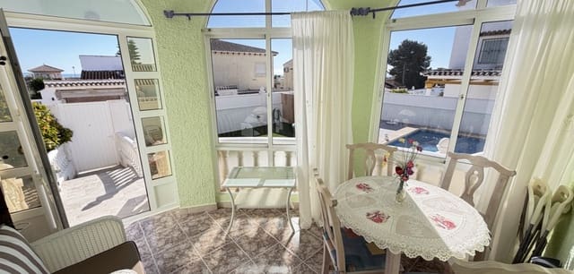 3 makuuhuone Huvila myytävänä paikassa Villamartin, Orihuela mukana uima-altaan - 399 000 € (Ref: 9691334)