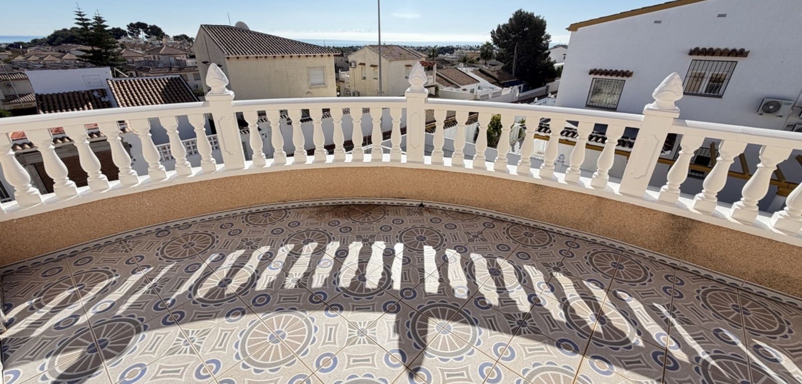 3 slaapkamer Villa te koop in Villamartin met zwembad - € 399.000 (Ref: 9691334)