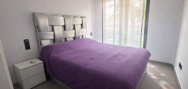 2 slaapkamer Appartement te koop in Punta Prima, Torrevieja met zwembad - € 269.900 (Ref: 9691336)