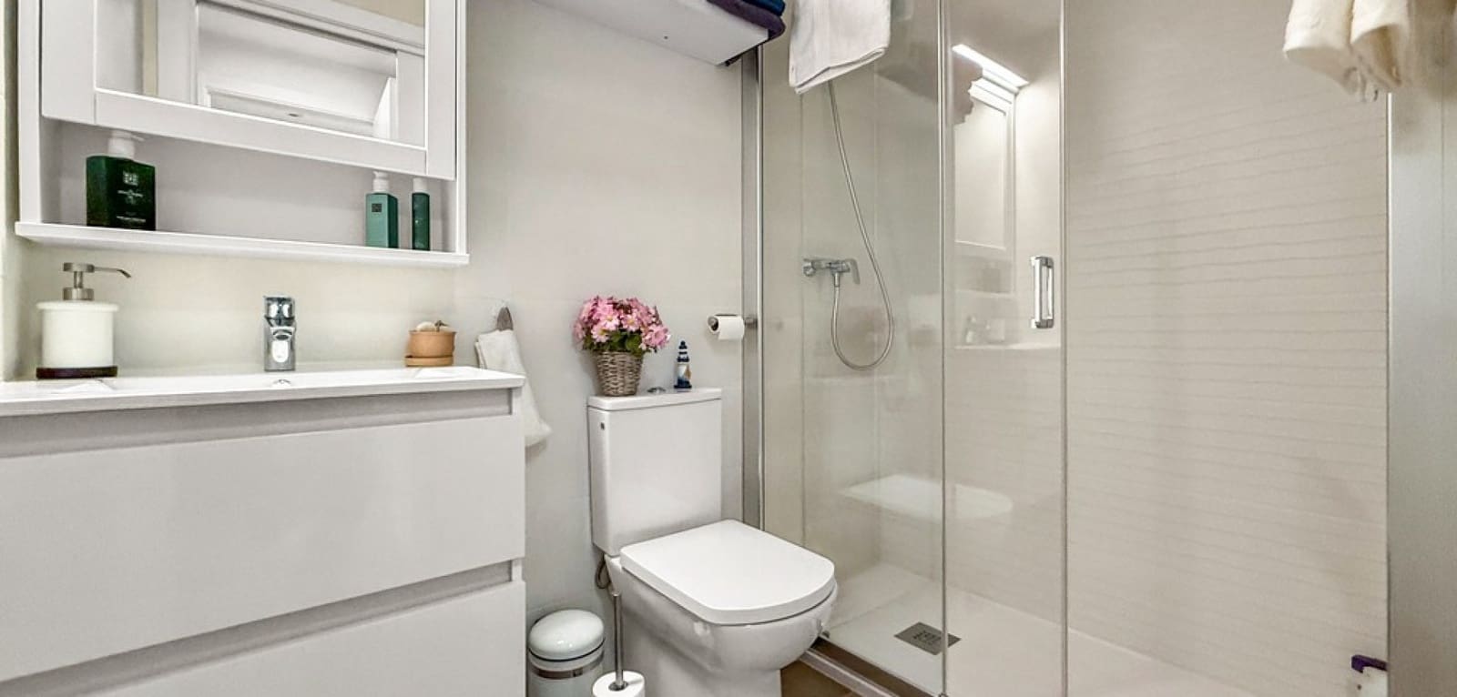 2 bedroom Apartment for sale in Playa Paraiso with pool - € 320,000 (Ref: 9699999)