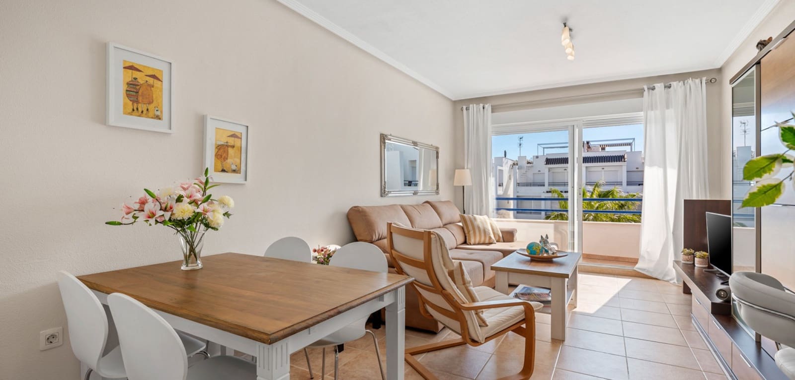 2 slaapkamer Appartement te koop in La Veleta met zwembad - € 249.000 (Ref: 9713264)