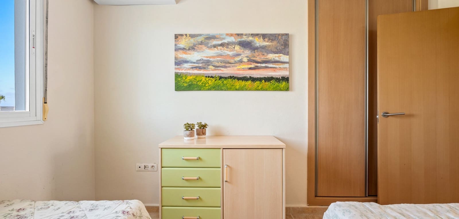 2 slaapkamer Appartement te koop in La Veleta met zwembad - € 249.000 (Ref: 9713264)