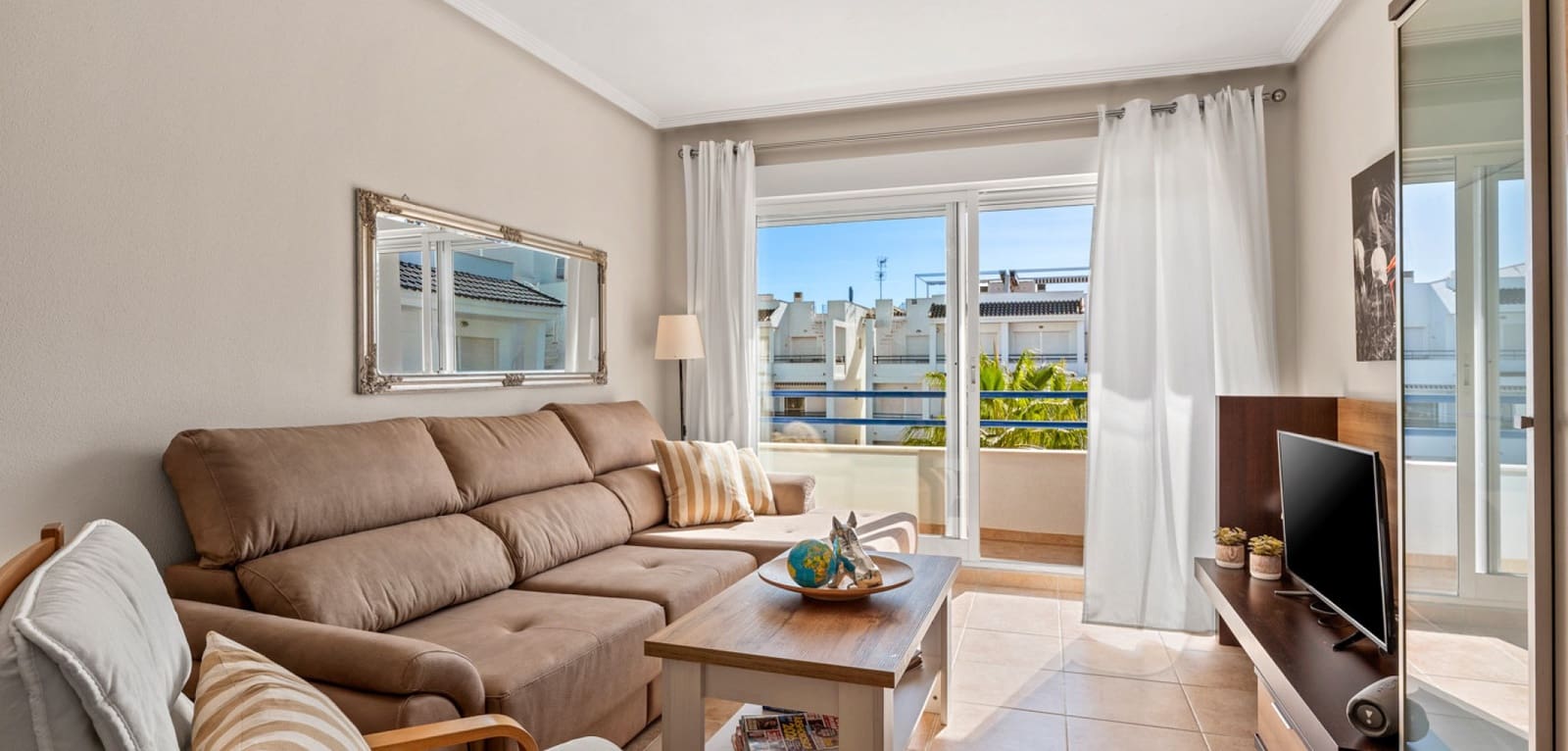 2 slaapkamer Appartement te koop in La Veleta met zwembad - € 249.000 (Ref: 9713264)