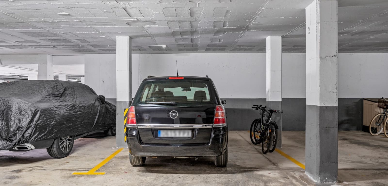 2 slaapkamer Appartement te koop in La Veleta met zwembad - € 249.000 (Ref: 9713264)