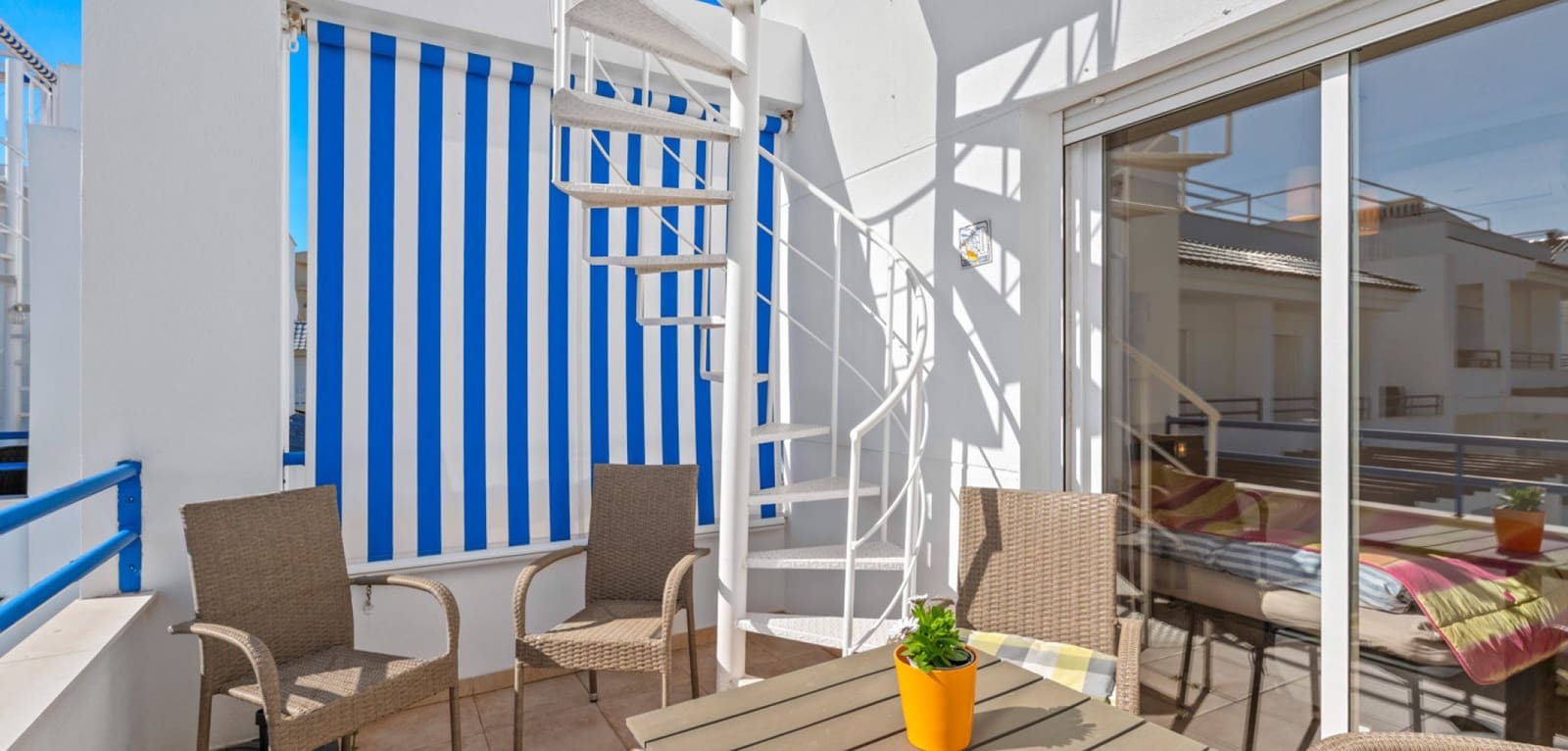 2 slaapkamer Appartement te koop in La Veleta met zwembad - € 249.000 (Ref: 9713264)