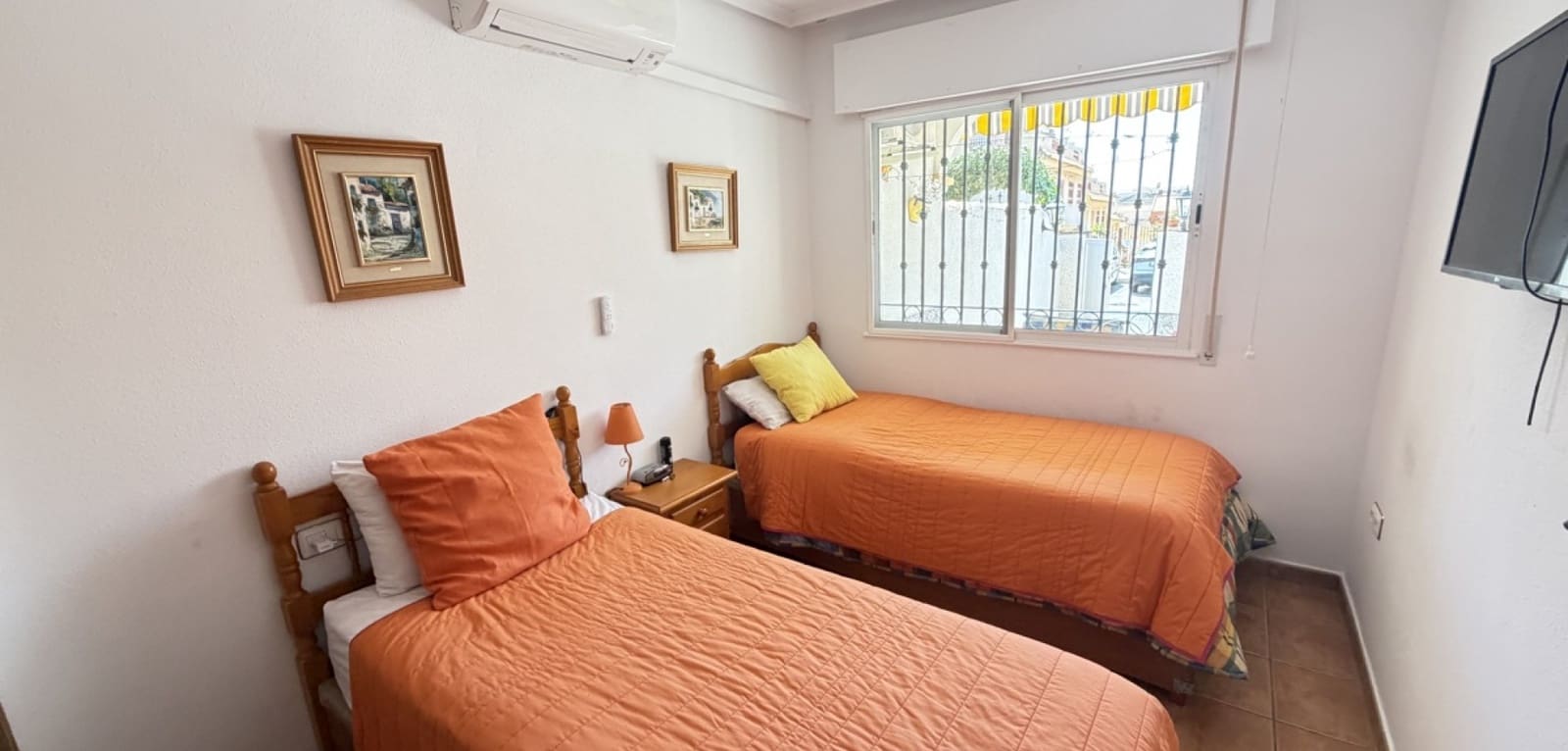 4 bedroom Bungalow for sale in La Zenia with pool - € 289,000 (Ref: 9715368)