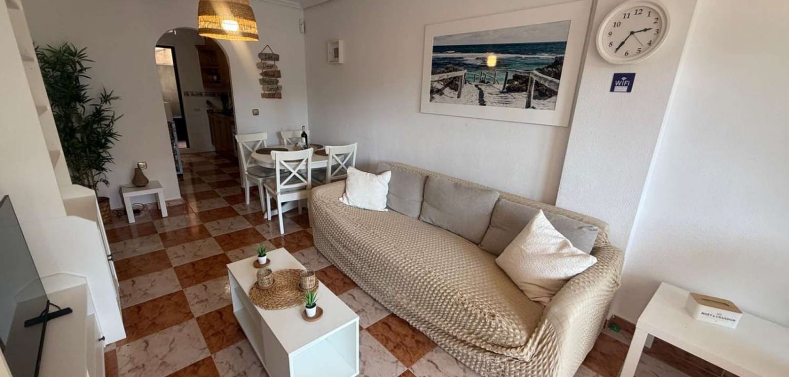 2 soveværelse Bungalow til salg i Villamartin med swimmingpool - € 156.000 (Ref: 9715369)