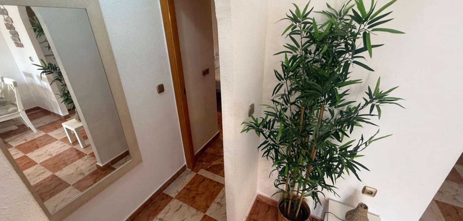 2 soveværelse Bungalow til salg i Villamartin med swimmingpool - € 156.000 (Ref: 9715369)