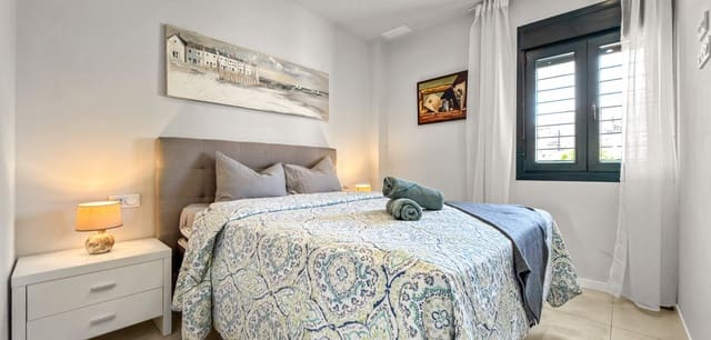 2 soverom Leilighet til salgs i Mil Palmeras, Pilar de la Horadada med svømmebasseng - € 229 000 (Ref: 9720586)