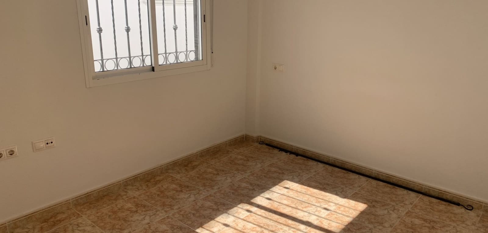 2 makuuhuone Omakotitalo myytävänä paikassa Orihuela Costa mukana uima-altaan - 189 950 € (Ref: 9722673)