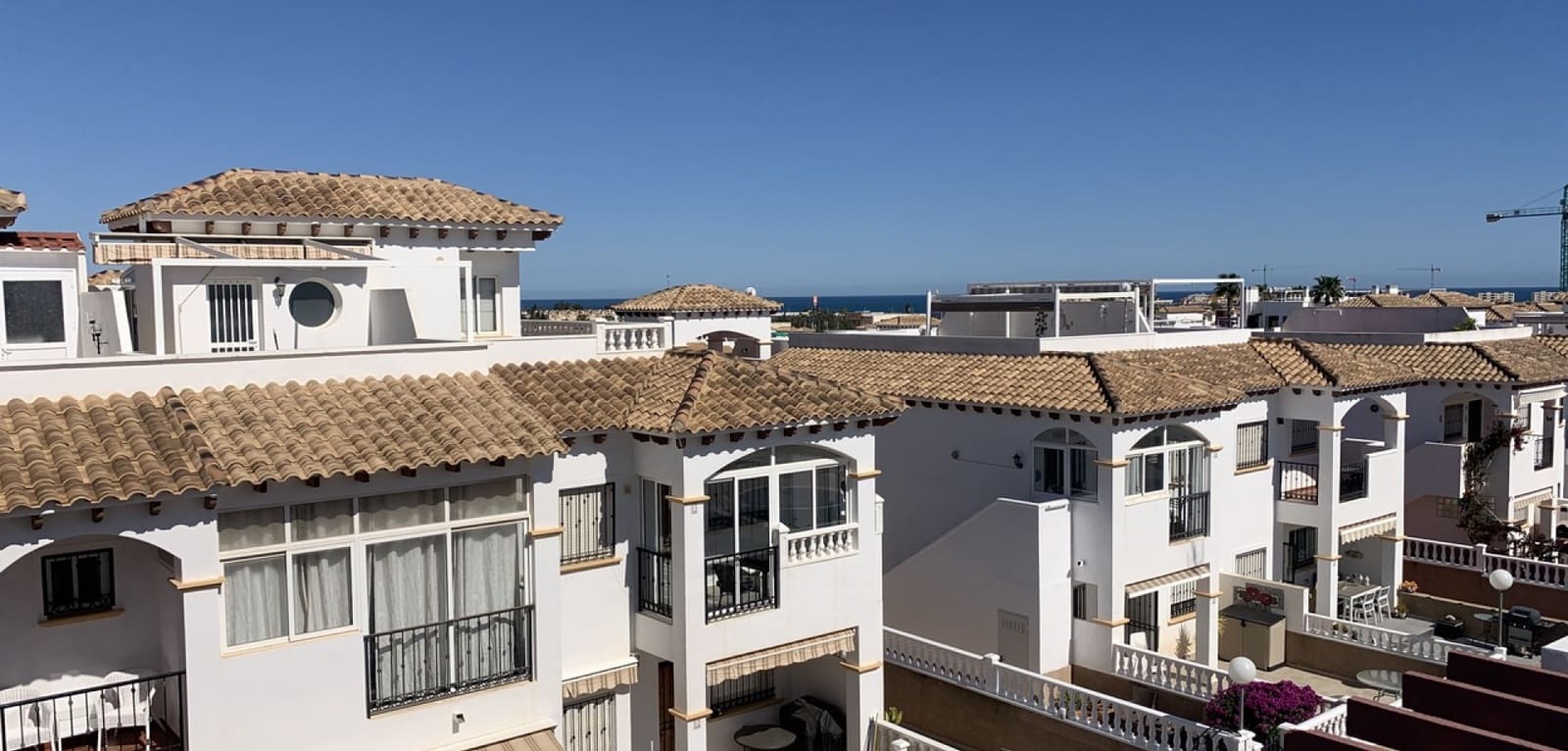 2 makuuhuone Omakotitalo myytävänä paikassa Orihuela Costa mukana uima-altaan - 189 950 € (Ref: 9722673)