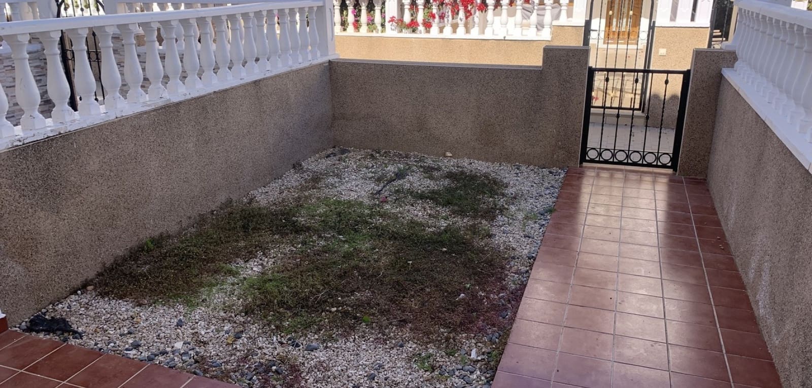 2 makuuhuone Omakotitalo myytävänä paikassa Orihuela Costa mukana uima-altaan - 189 950 € (Ref: 9722673)