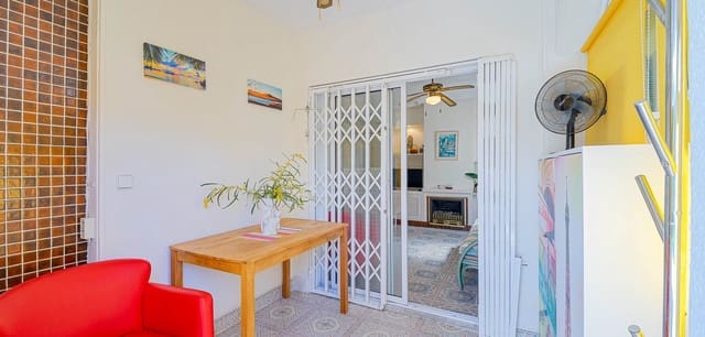 2 soverom Leilighet til salgs i Punta Prima, Orihuela med svømmebasseng - € 165 000 (Ref: 9722674)