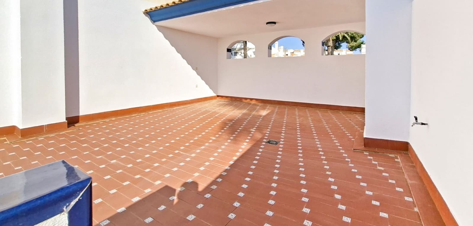 Casa de 2 habitaciones en Villamartin en venta con piscina - 229.000 € (Ref: 9730691)