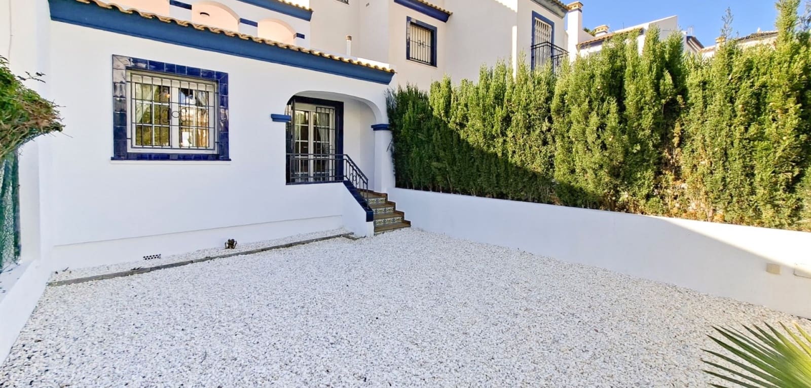 Casa de 2 habitaciones en Villamartin en venta con piscina - 229.000 € (Ref: 9730691)