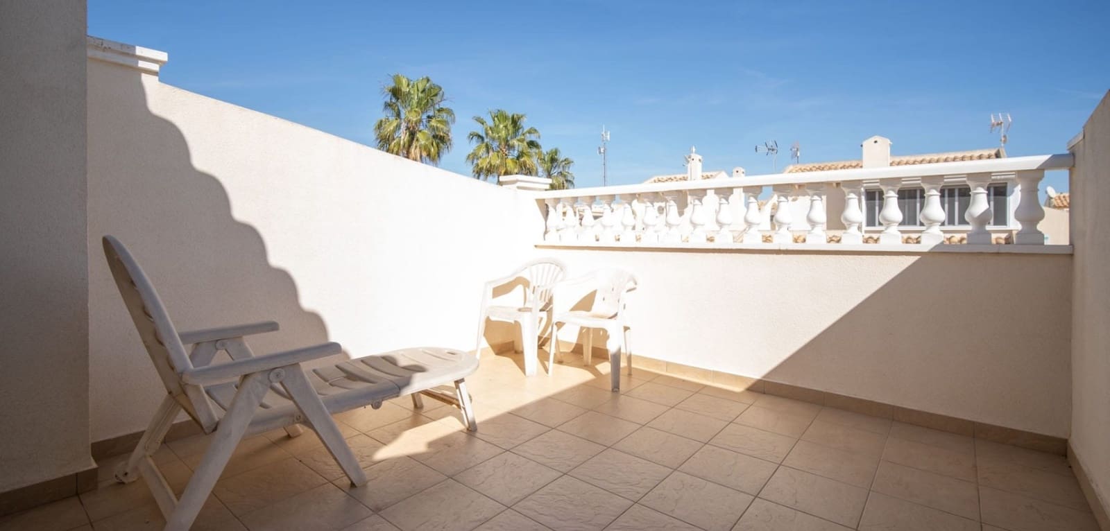 3 Zimmer Haus zu verkaufen in Playa Flamenca mit Pool - 215.000 € (Ref: 9730692)