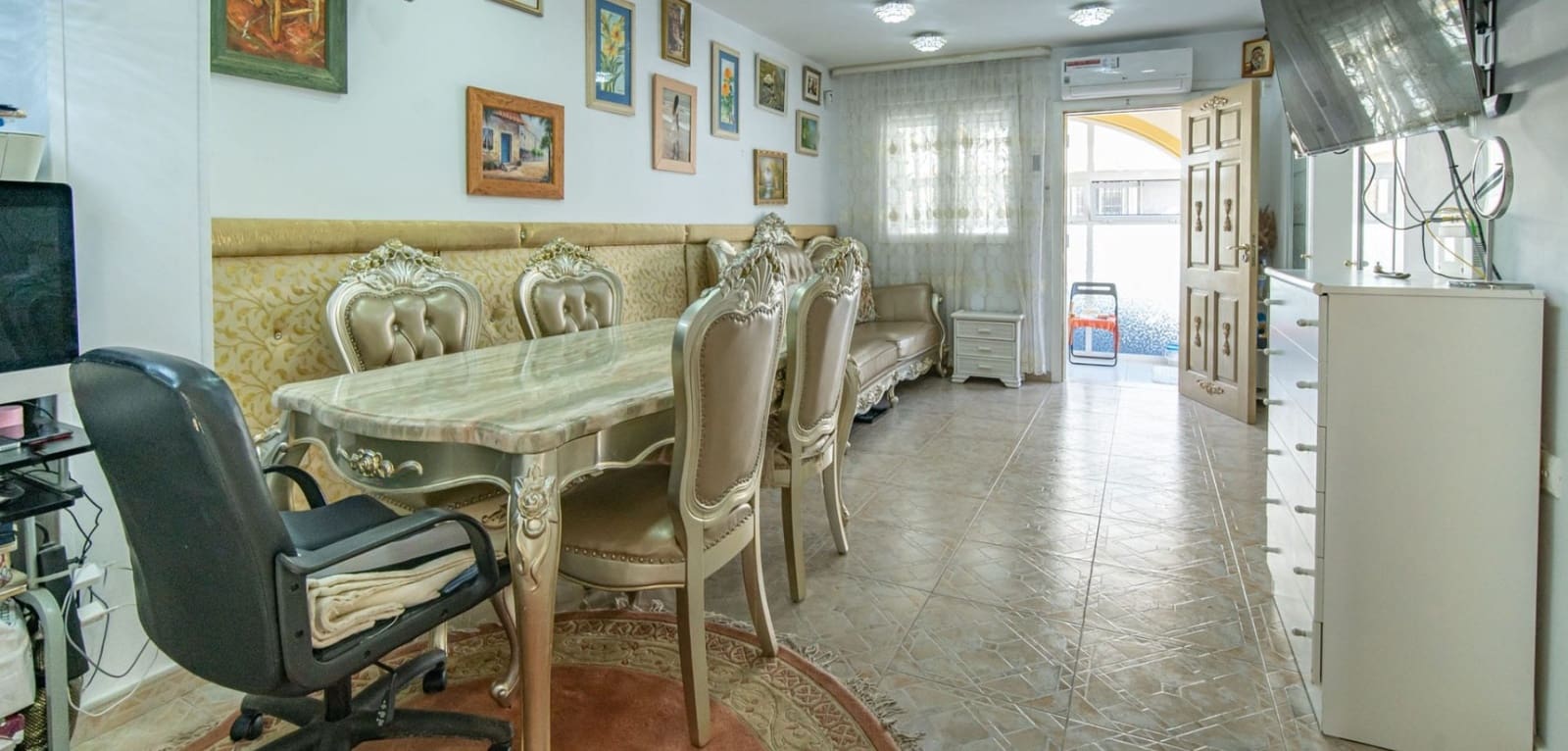 3 Zimmer Haus zu verkaufen in Playa Flamenca mit Pool - 215.000 € (Ref: 9730692)