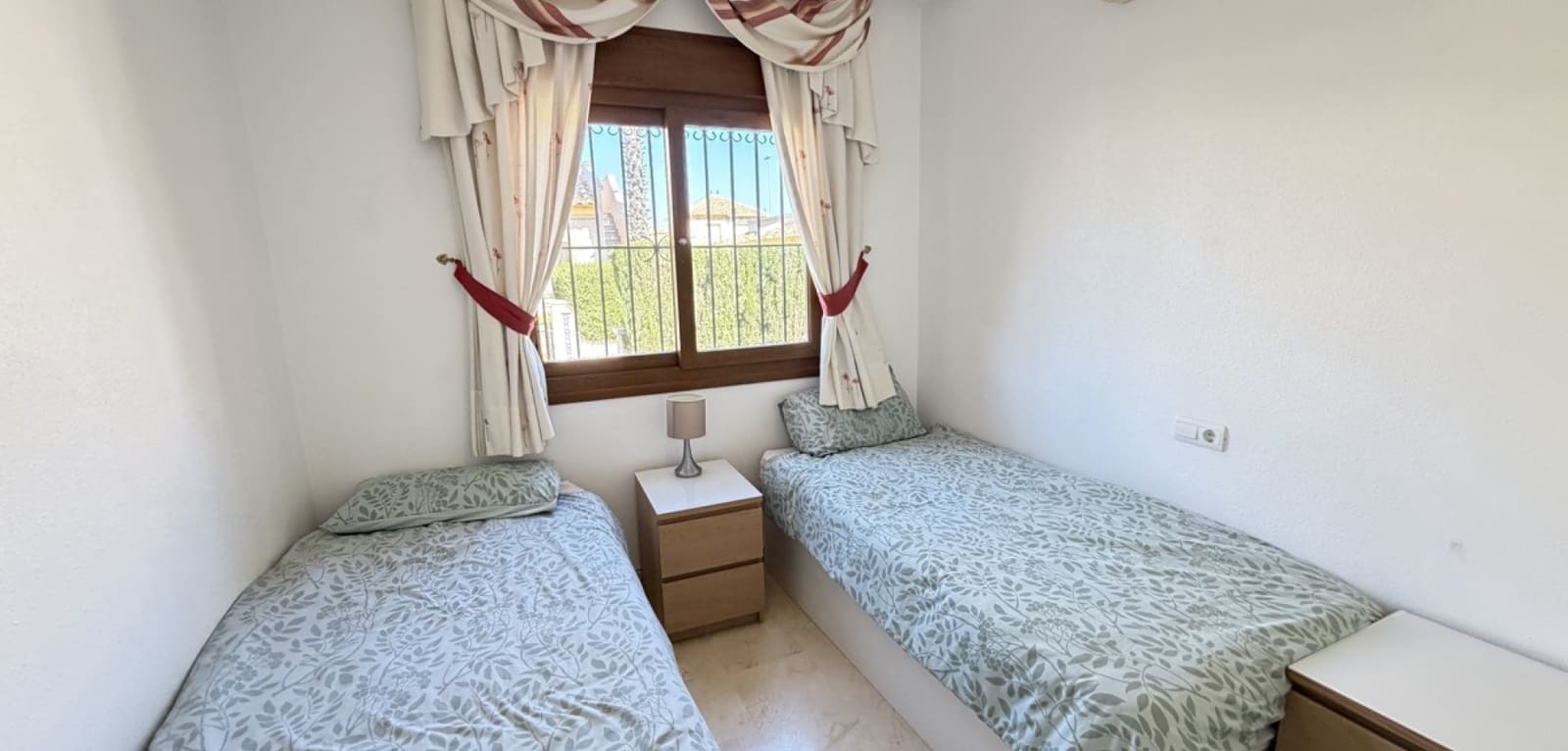 2 camera da letto Bungalow in vendita in Villamartin con piscina - 199.995 € (Rif: 9730693)