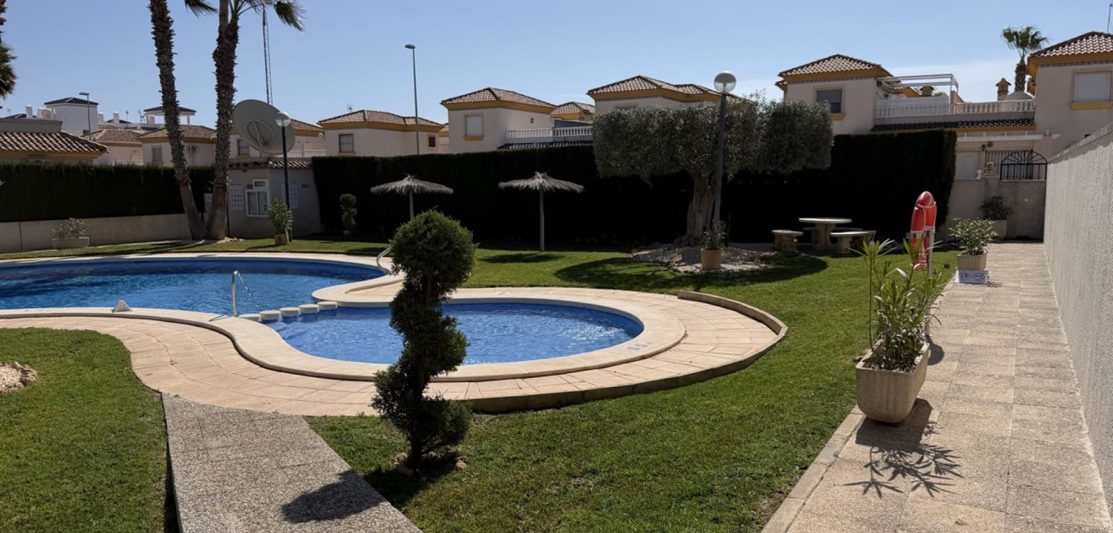 2 camera da letto Bungalow in vendita in Villamartin con piscina - 199.995 € (Rif: 9730693)