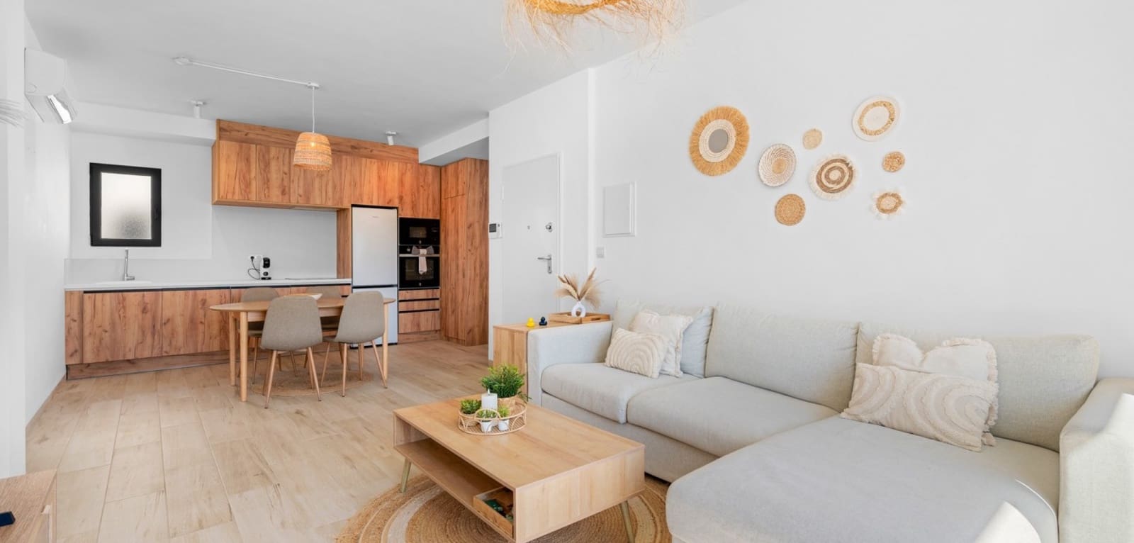 Apartamento de 2 habitaciones en San Miguel de Salinas en venta con piscina - 259.950 € (Ref: 9730695)