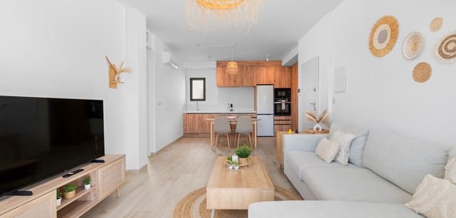 Apartamento de 2 habitaciones en San Miguel de Salinas en venta con piscina - 259.950 € (Ref: 9730695)