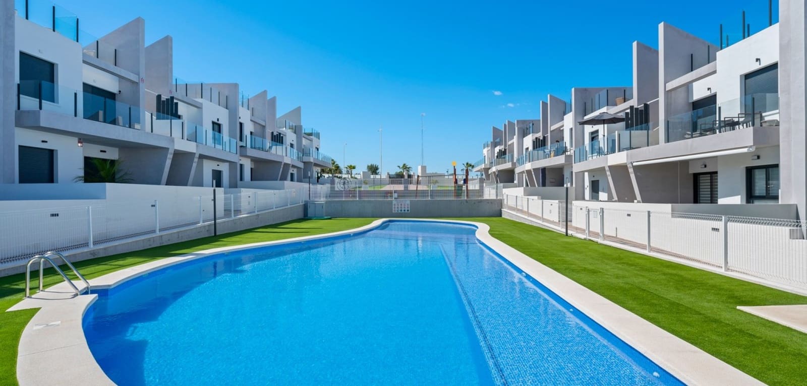 Apartamento de 2 habitaciones en San Miguel de Salinas en venta con piscina - 259.950 € (Ref: 9730695)