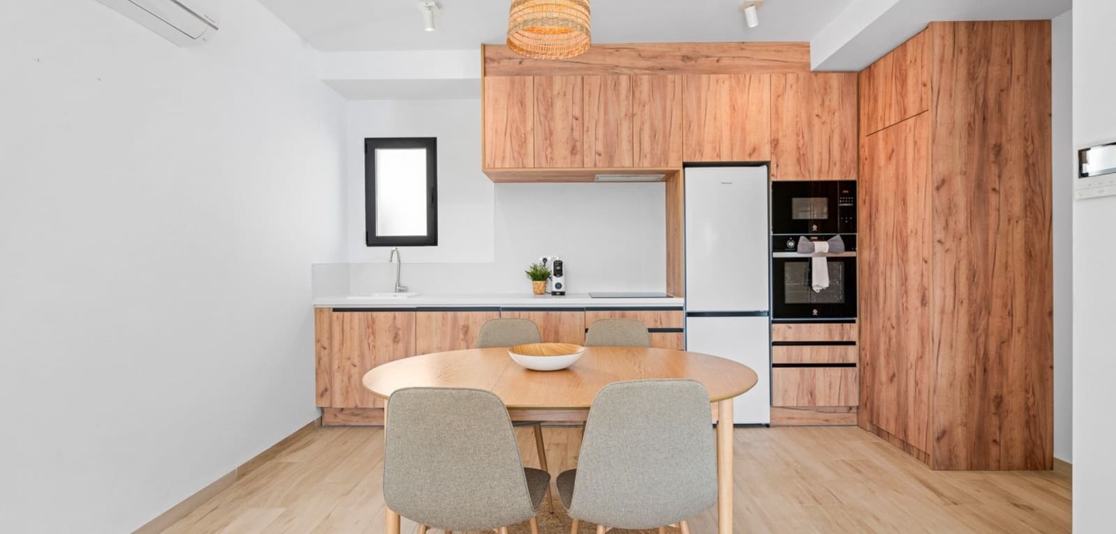 Apartamento de 2 habitaciones en San Miguel de Salinas en venta con piscina - 259.950 € (Ref: 9730695)