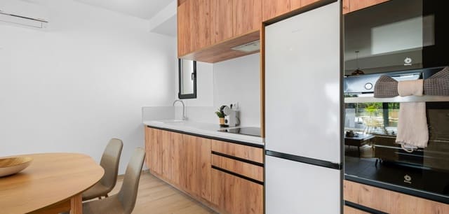 Apartamento de 2 habitaciones en San Miguel de Salinas en venta con piscina - 259.950 € (Ref: 9730695)