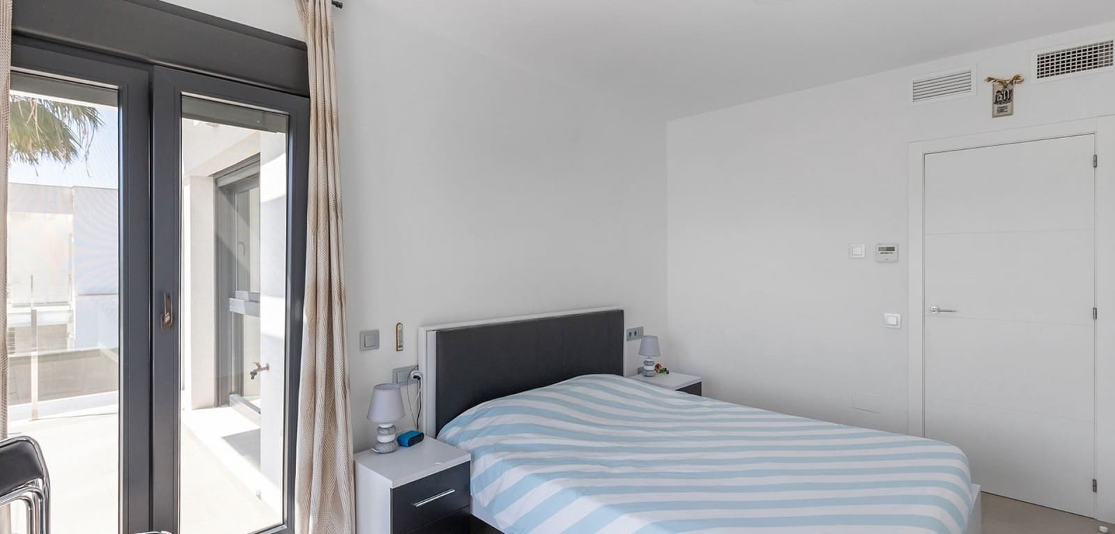 3 soverom Villa til salgs i Vistabella med svømmebasseng - € 419 500 (Ref: 9733408)