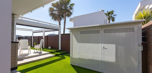 3 soveværelse Villa til salg i Vistabella, Orihuela med swimmingpool - € 419.500 (Ref: 9733408)