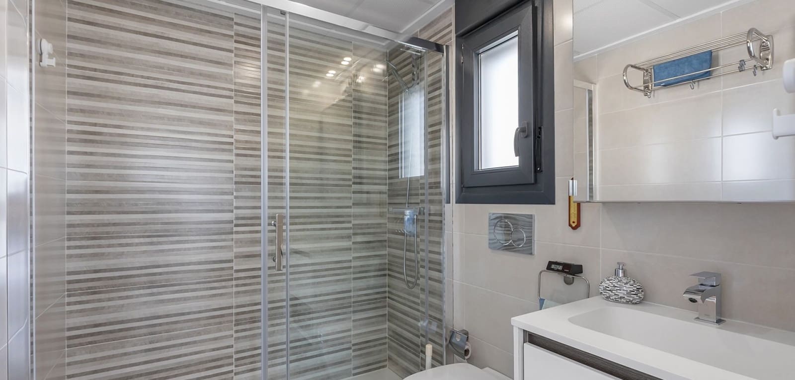 3 soverom Villa til salgs i Vistabella med svømmebasseng - € 419 500 (Ref: 9733408)