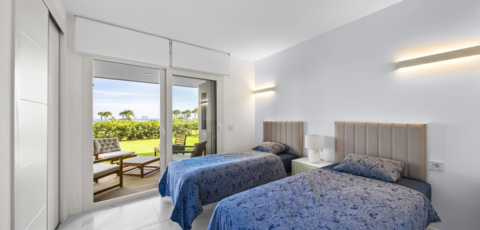 2 bedroom Apartment for sale in Punta Prima with pool - € 460,000 (Ref: 9739142)