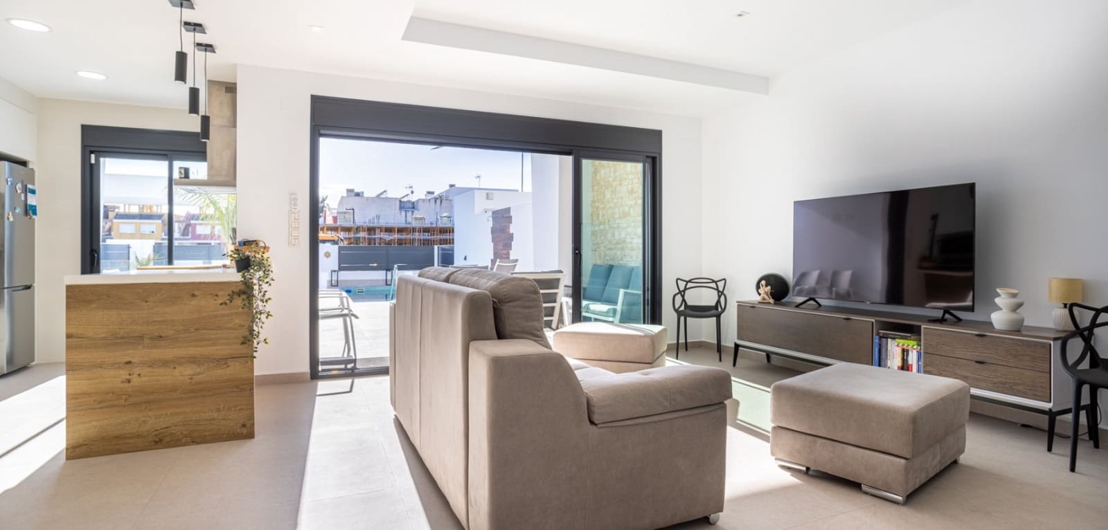 4 makuuhuone Huvila myytävänä paikassa Dolores mukana uima-altaan - 410 000 € (Ref: 9739144)