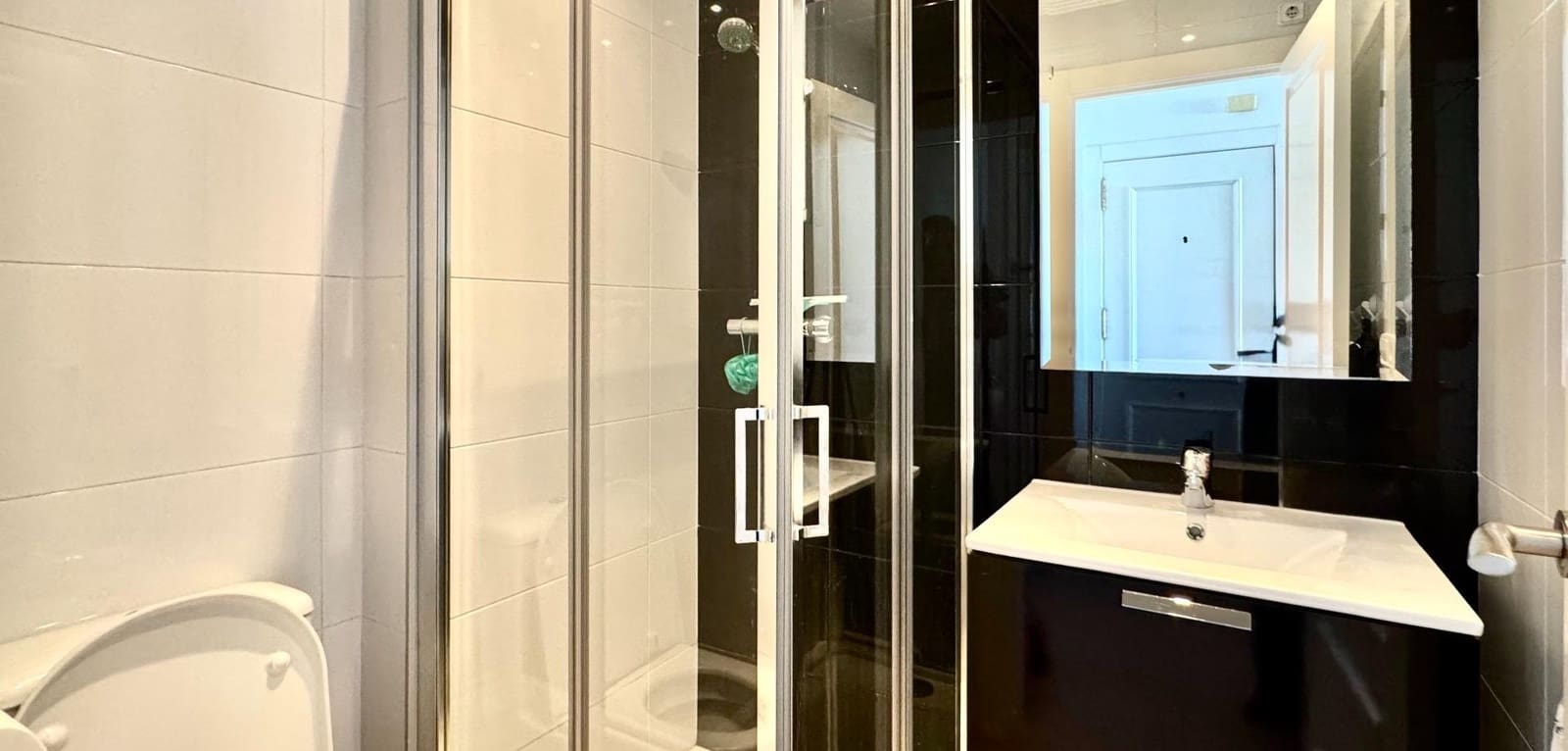 Apartamento de 2 habitaciones en Villamartin en venta con piscina - 195.000 € (Ref: 9740095)