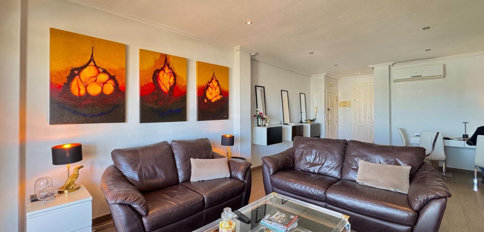 Apartamento de 2 habitaciones en Villamartin en venta con piscina - 195.000 € (Ref: 9740095)