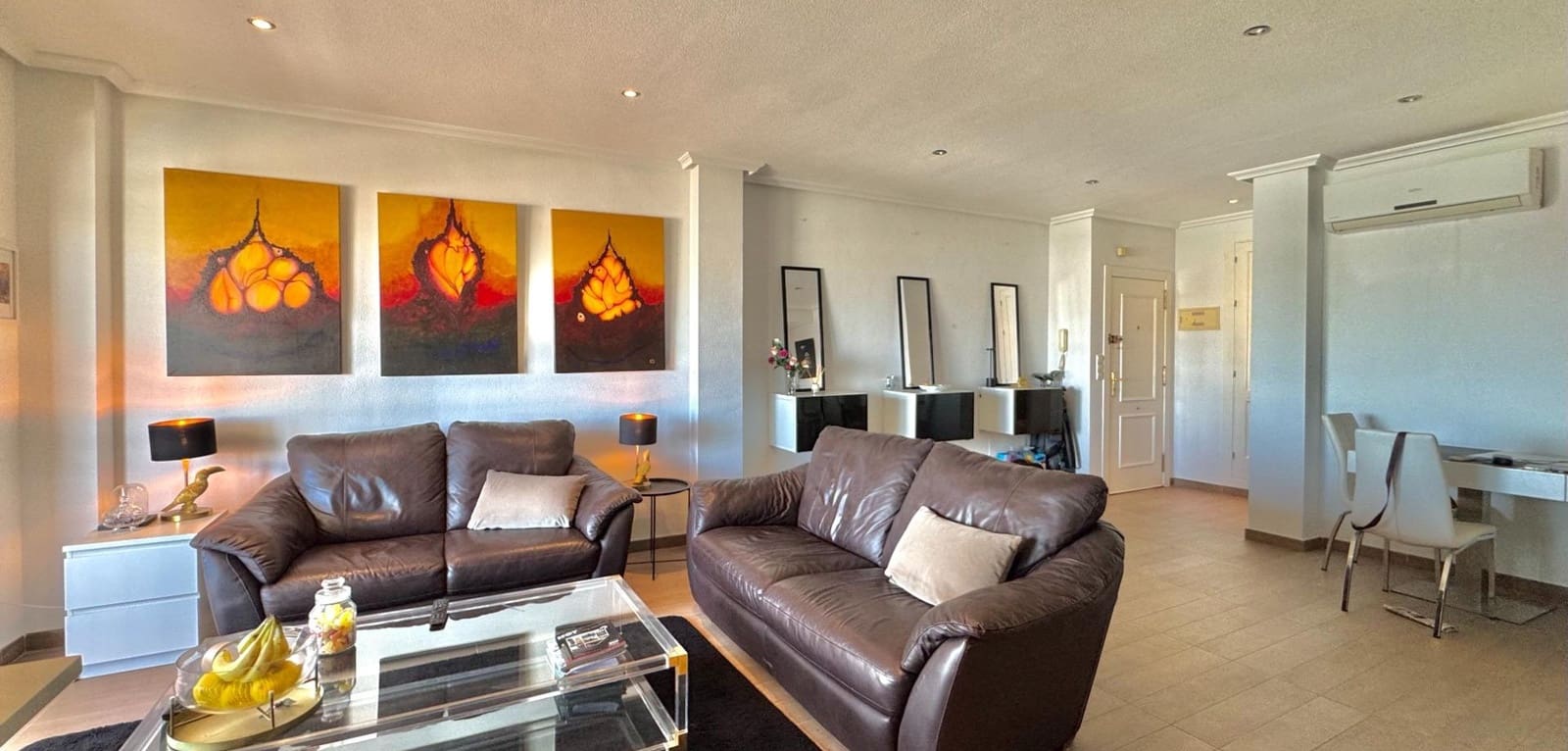 Apartamento de 2 habitaciones en Villamartin en venta con piscina - 195.000 € (Ref: 9740095)