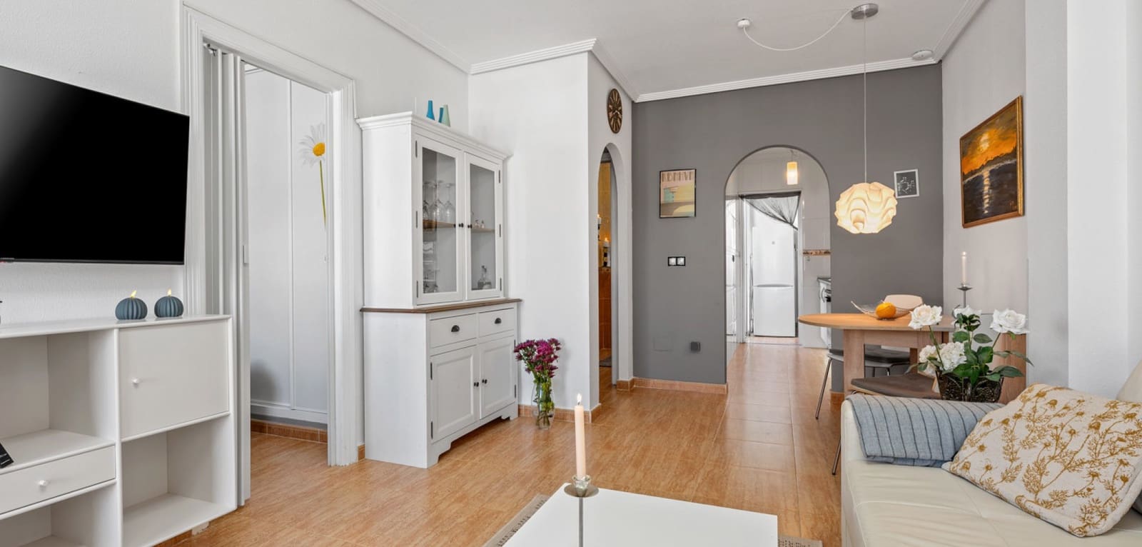 2 makuuhuone Bungalow myytävänä paikassa Playa Flamenca mukana uima-altaan - 169 000 € (Ref: 9748228)