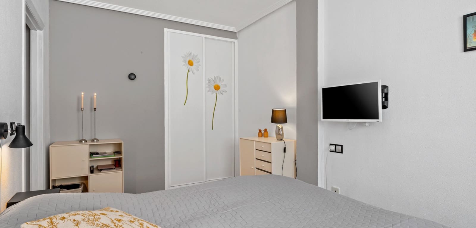 2 makuuhuone Bungalow myytävänä paikassa Playa Flamenca mukana uima-altaan - 169 000 € (Ref: 9748228)