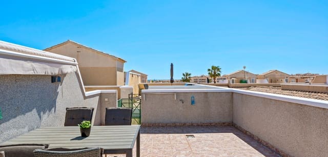 2 soveværelse Bungalow til salg i Playa Flamenca, Orihuela med swimmingpool - € 169.000 (Ref: 9748228)